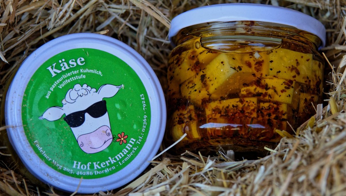 Eingelegter Käse - Deine Milchhaltestelle in Lembeck