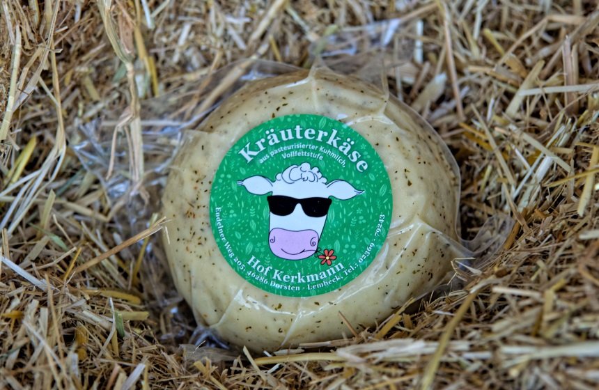 Käse mit Italienischen Kräutern