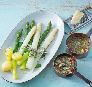 Spargel und Hofbutter-Dips